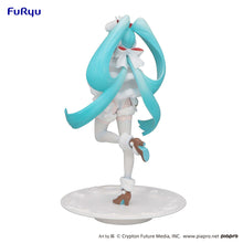 Load image into Gallery viewer, Hatsune Miku Series Hatsune Miku SweetSweets Noel Exceed Creative Figure
