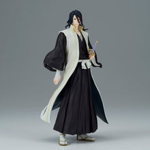 Load image into Gallery viewer, Bleach Byakuya Kuchiki Solid and Souls Statue
