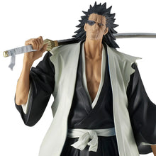 Load image into Gallery viewer, Bleach Kenpachi Zaraki Solid and Souls Statue
